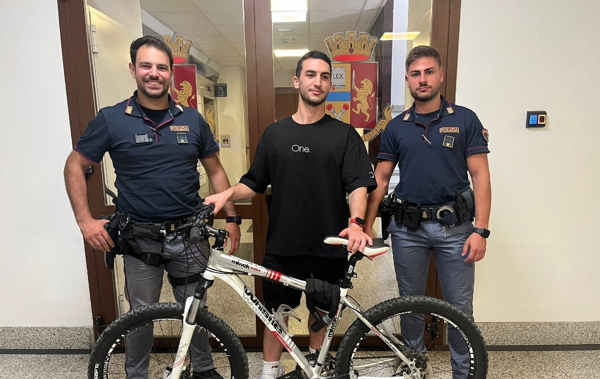 Rimini, ruba una bici e tenta il bis: aggredisce il proprietario e scappa. 32enne nei guai - 