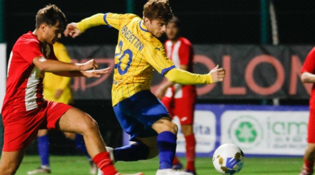 Calcio RSM, Coppa Titano: tre pareggi nelle gare di mercoledì -  Un'azione di Pennarossa - Tre Fiori (foto Fsgc/Pierini))