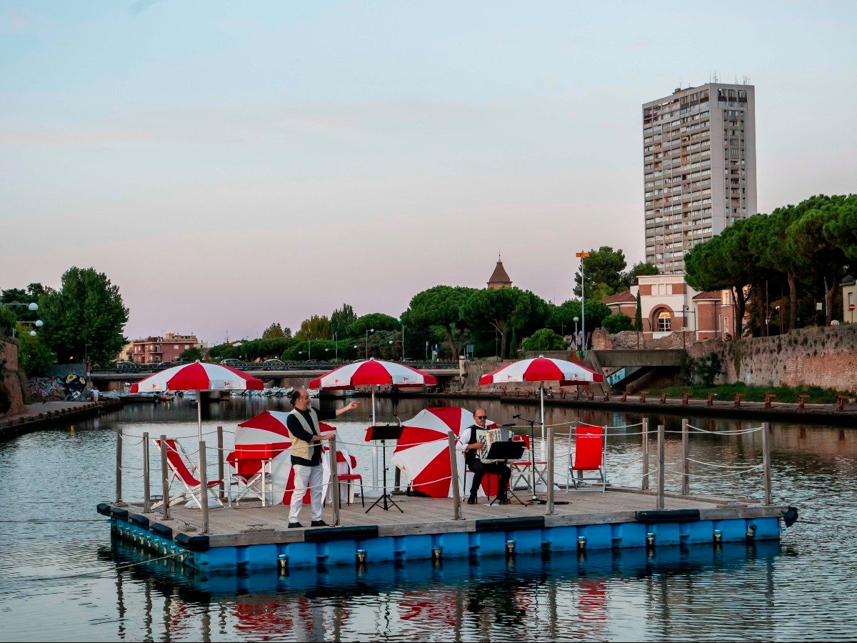 Rimini celebra l’incontro tra fiume e mare con “Fiumӕne” - 