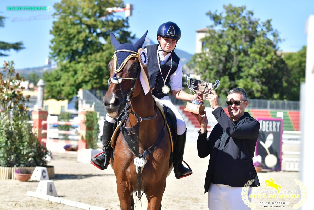 Undici anni e già sul podio: il baby cavaliere Diego Iannazzone conquista il Concorso nazionale di Ascoli - 