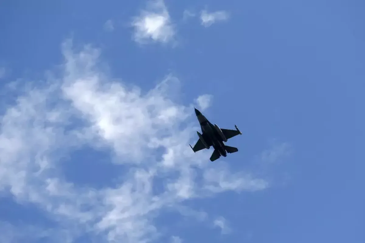 Sfida nei cieli della Nato: intercettati jet russi su Alaska e Lettonia - 