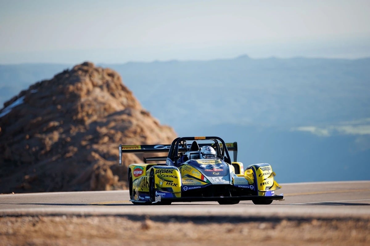Elenoire Casalegno madrina e Nando Parrado protagonista a Rallylegend 2025 - 