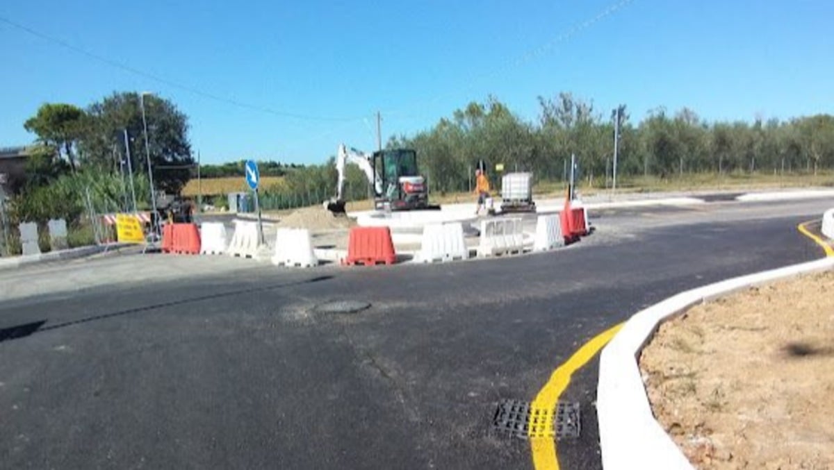 Lavori per la condotta del gas, chiusura temporanea di un tratto di Via Grotta a Misano - Lavori in via Grotta a Misano