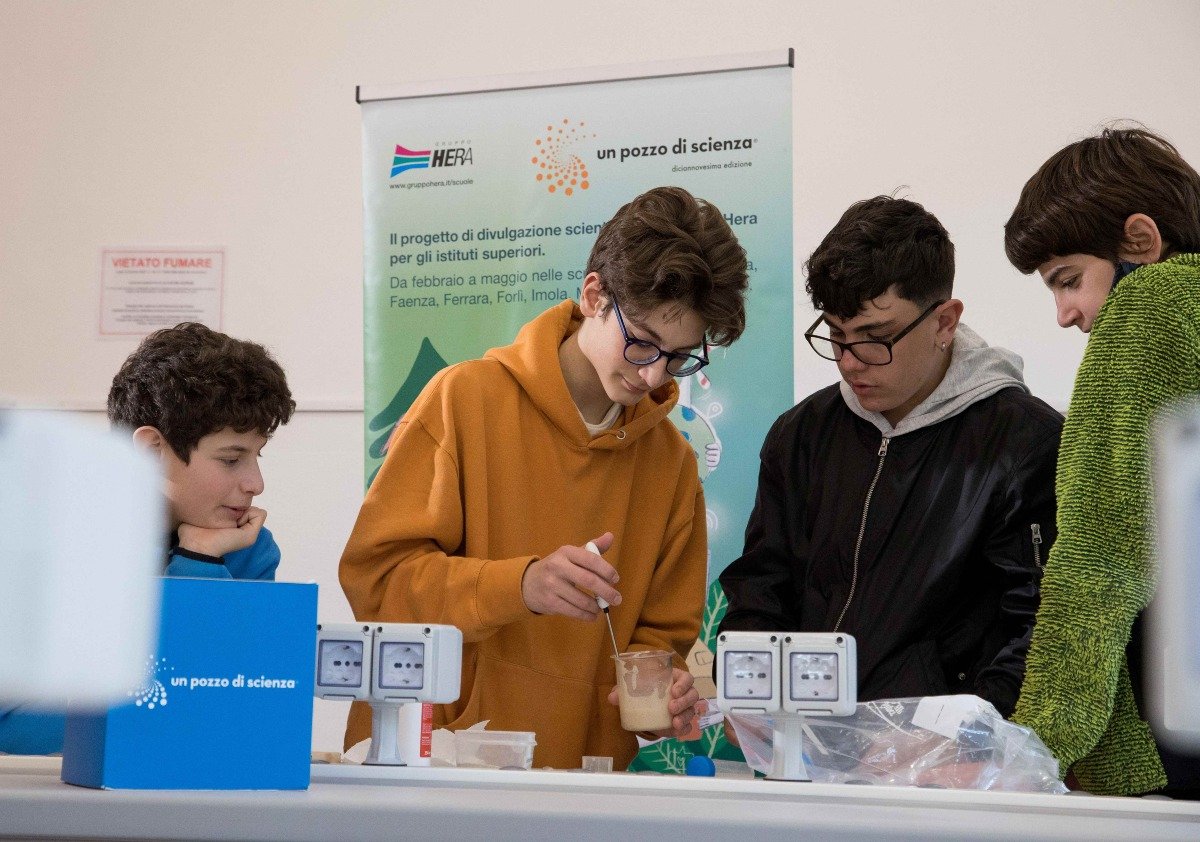 “Un pozzo di scienza”: vent’anni di curiosità e scoperte nelle scuole - 