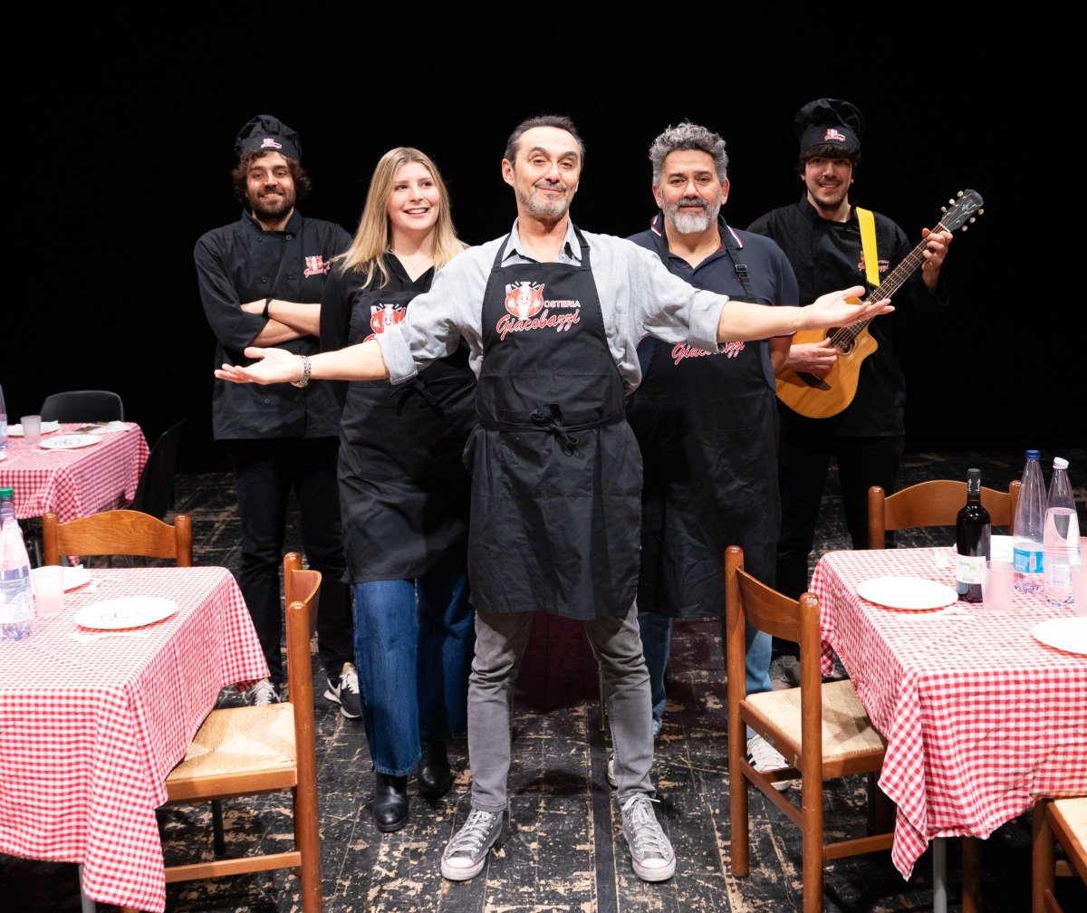 Broadway incontra la vendemmia: l’osteria teatrale di Giacobazzi arriva a Riccione - 