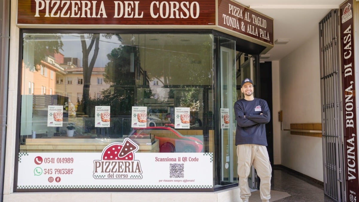 Da dipendente a imprenditore, apre la sua pizzeria: e sceglie Riccione Paese - Pizzeria del Corso Riccione