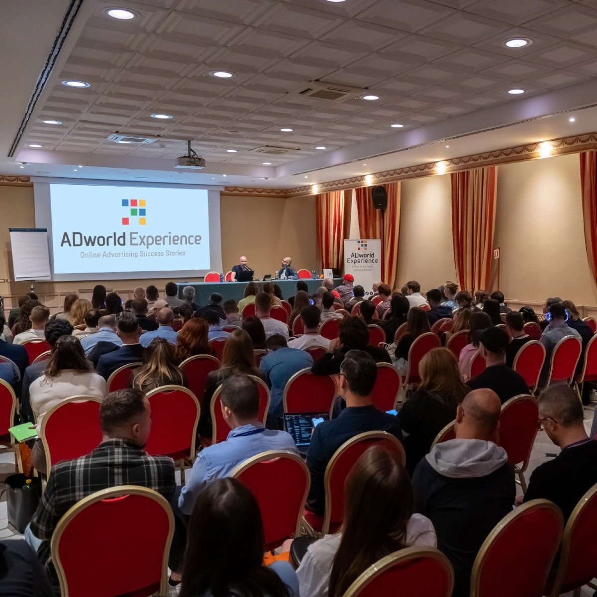 Luigi Virginio trionfa all'AdWorld Experience 2025 con un caso reale di successo - 