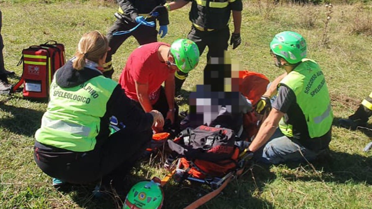 Pennabilli: tragedia sfiorata tra i boschi, l'allarme del figlio salva il padre colto da malore - 