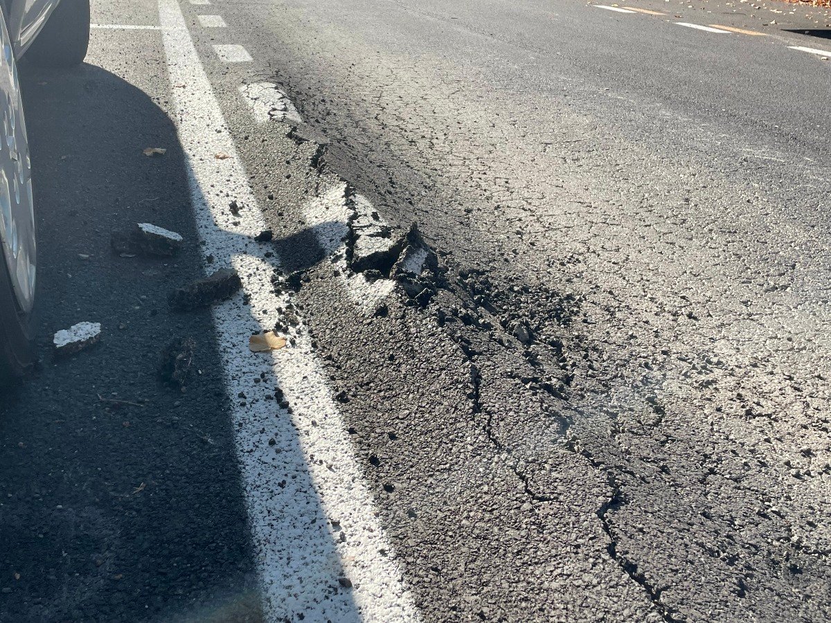 Novafeltria, asfalto già danneggiato in via Stazione Marecchia -