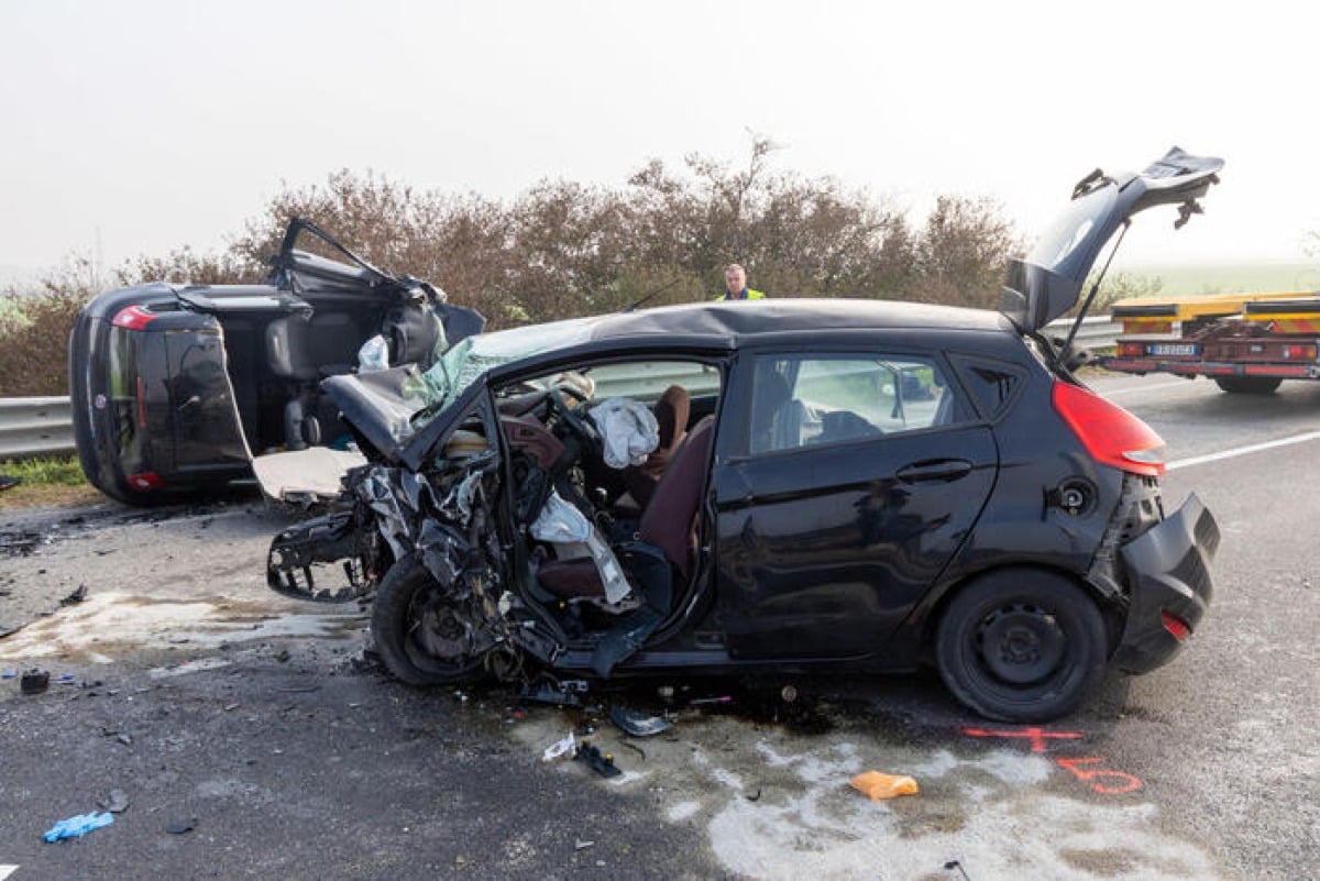 Frontale nel Ferrarese, morti una donna e due giovani - © Ansa