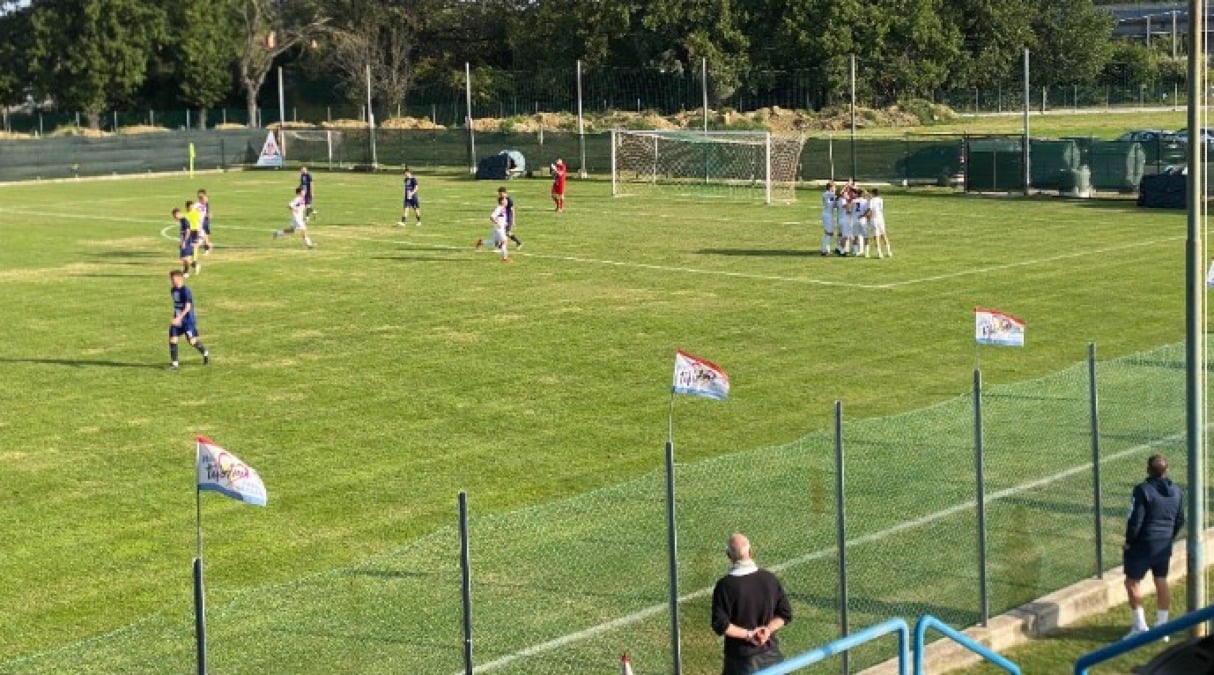 Calcio, Gabicce Gradara: hurrà contro il Tavullia Valfoglia 2-0 - L'esultanza dopo il gol di Montesi