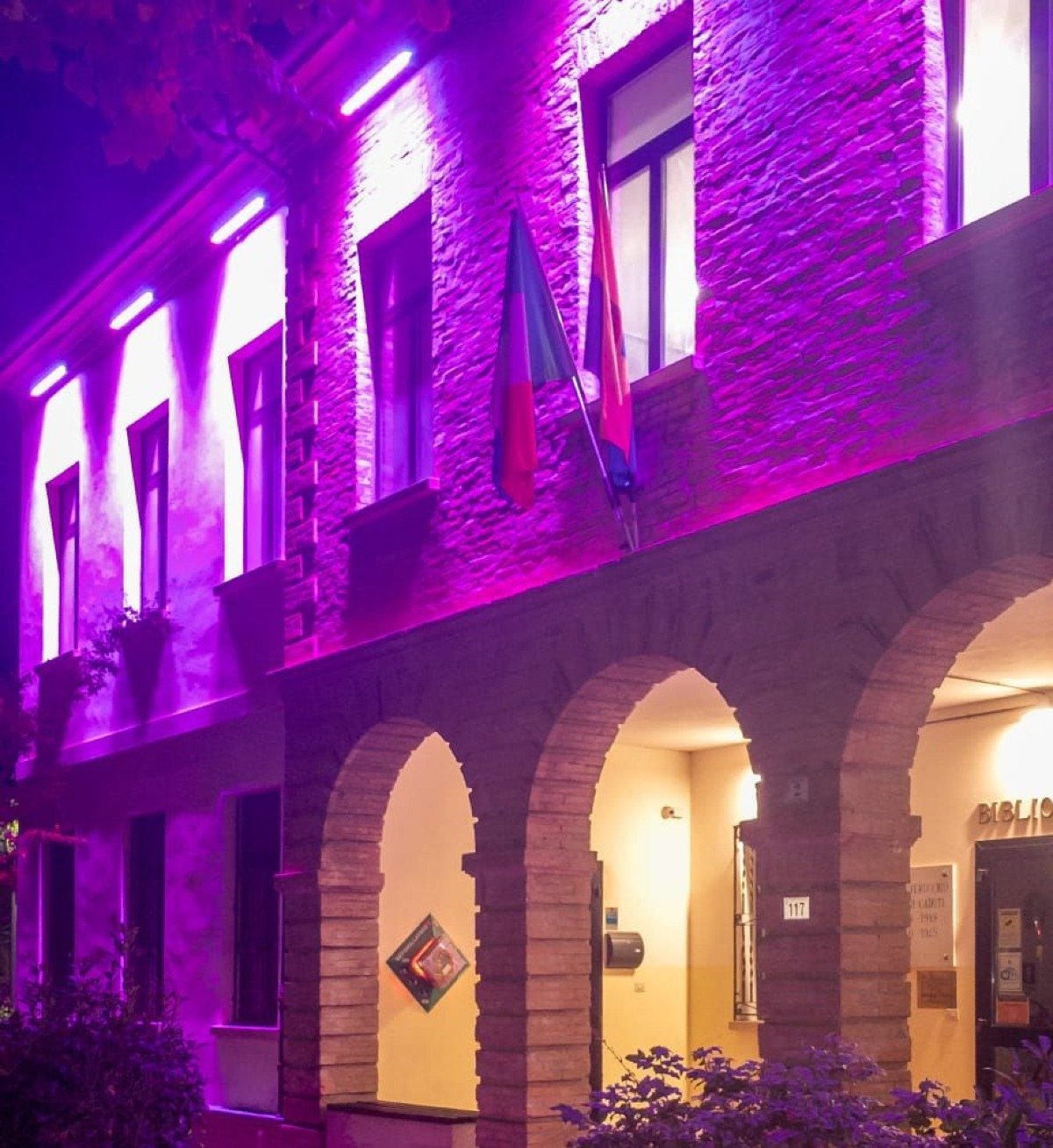 Verucchio si illumina di viola per la Giornata sul tumore al seno metastatico - 