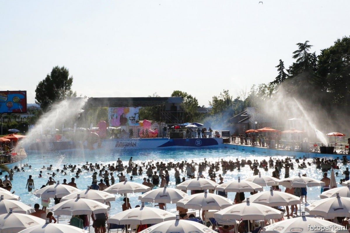 Doppio successo per Costa Edutainment: Acquario di Genova e Aquafan primi in Italia -