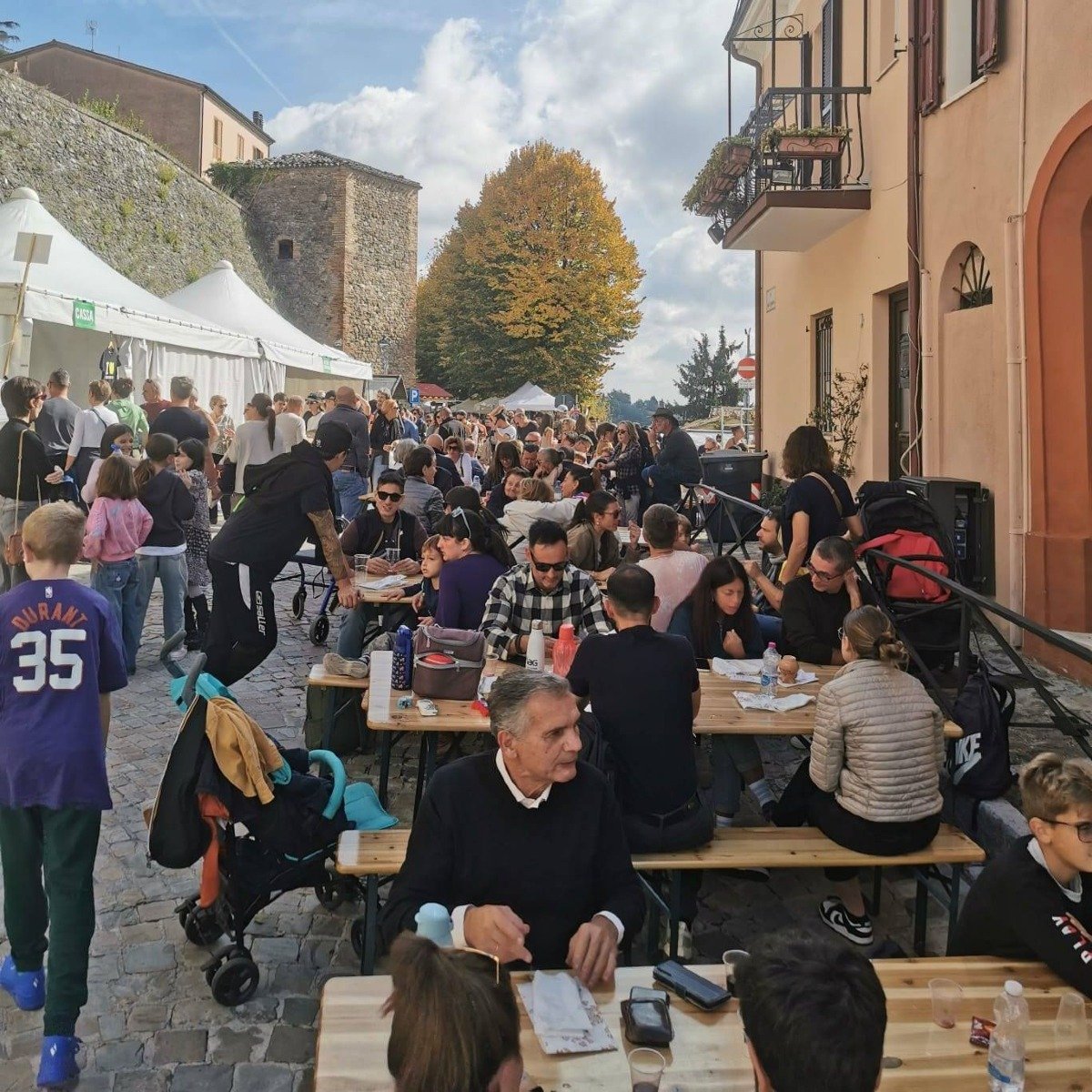 Montefiore Conca, autunno in festa con la Sagra della Castagna -
