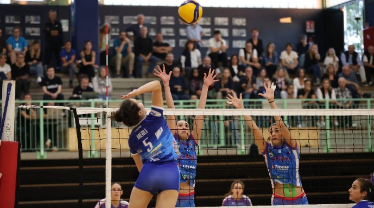 Volley B1 femminile, Lasersoft: debutto casalingo contro Centro Volley Reggiano sabato alle 18.00 - Un attacco Lasersoft