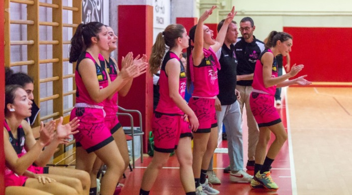 Basket B femminile, Ren-Auto stende Capra Team Ravenna (61-55) -