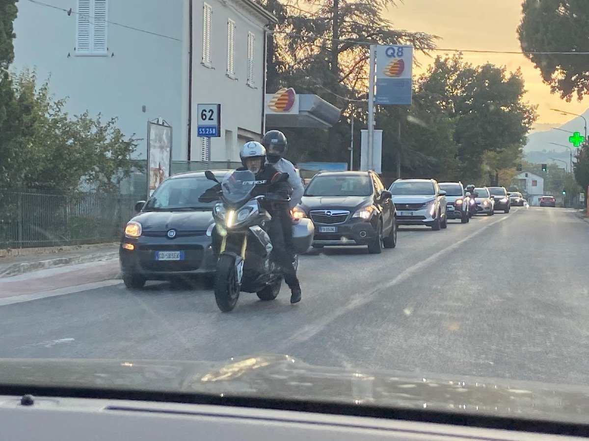 Traffico intenso in Valmarecchia per fiere tartufo e castagne: code fino a Rimini -