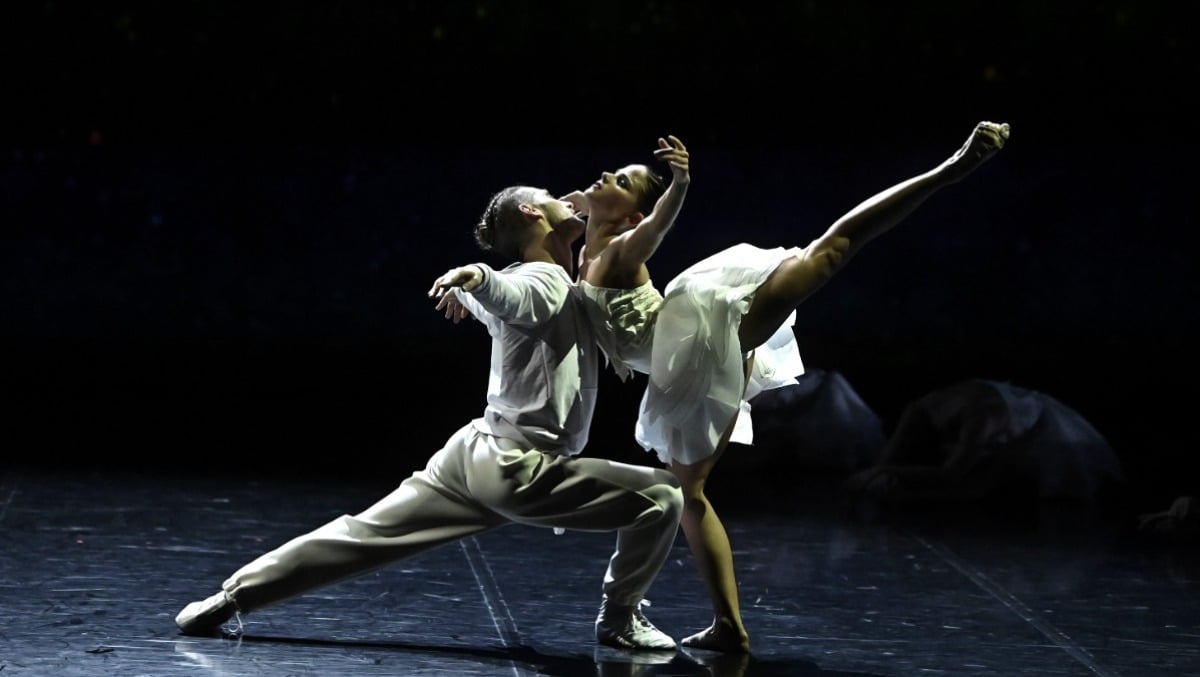 Torna la grande danza a Rimini con "Il lago dei cigni" di Angelin Preljocaj -