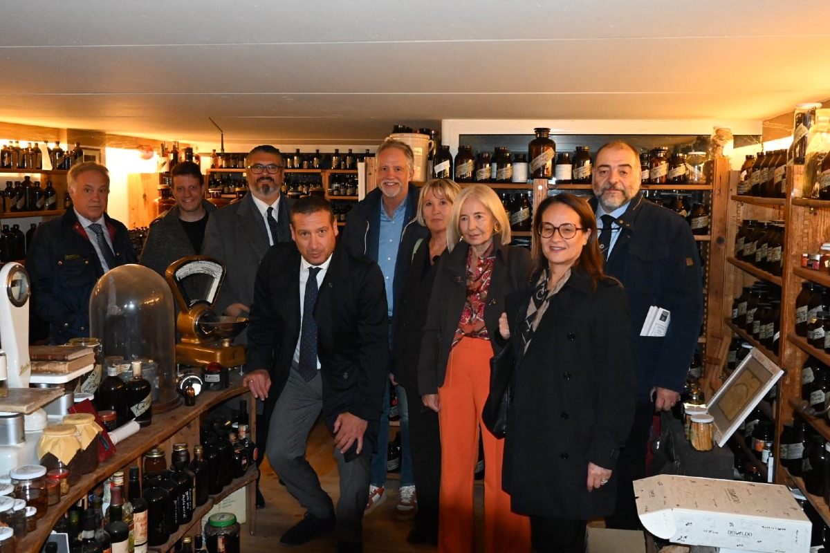 Lions Club Ariminus Montefeltro apre l’anno sociale tra profumi e distillati - 