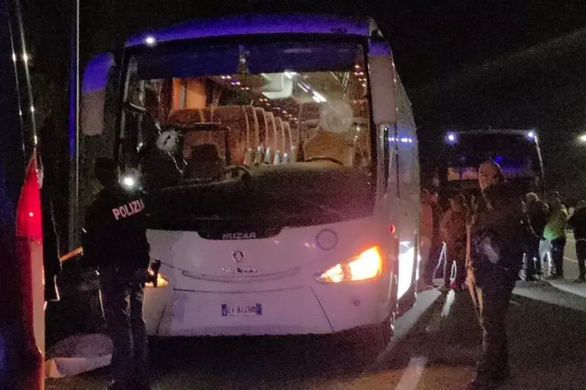 Assalto al bus: Kevin Pellecchia ammette di aver lanciato il sasso mortale - © Ansa