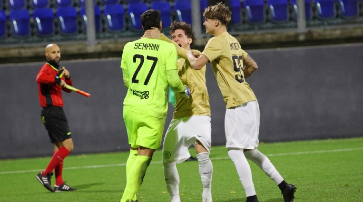 Calco RSM, Coppa Titano: il Cosmos passa ai rigori - L'esultanza del Cosmos (foto FSGC Novelli)