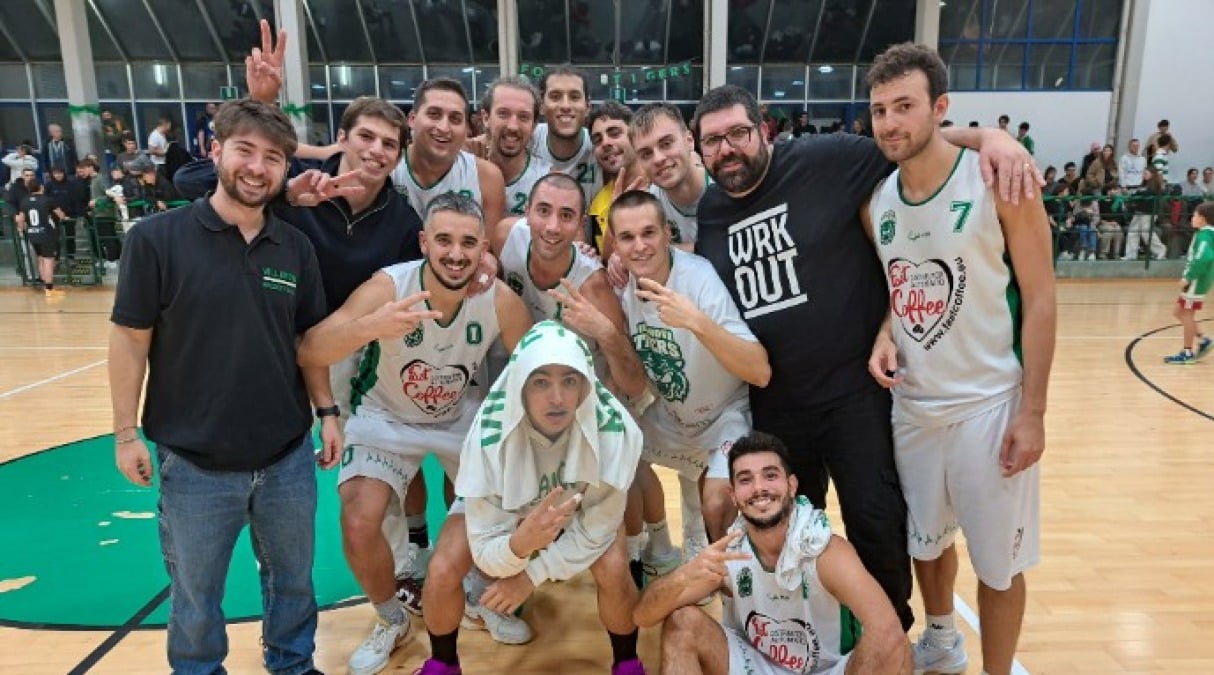 Basket DR2: bis dei Tigers, battuto il Basket 2000 San Marino (73-52) - Tigers esultanti