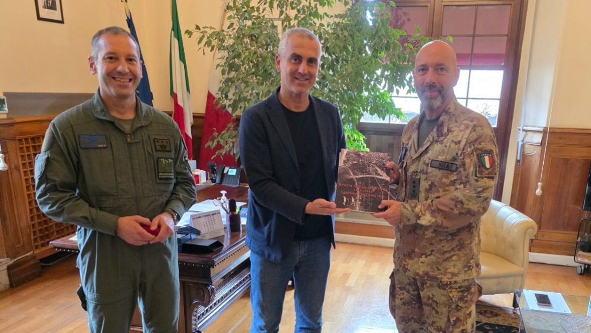 Cambio al vertice del 7° Reggimento Aves Vega: il Colonnello Vita subentra a Tonon -