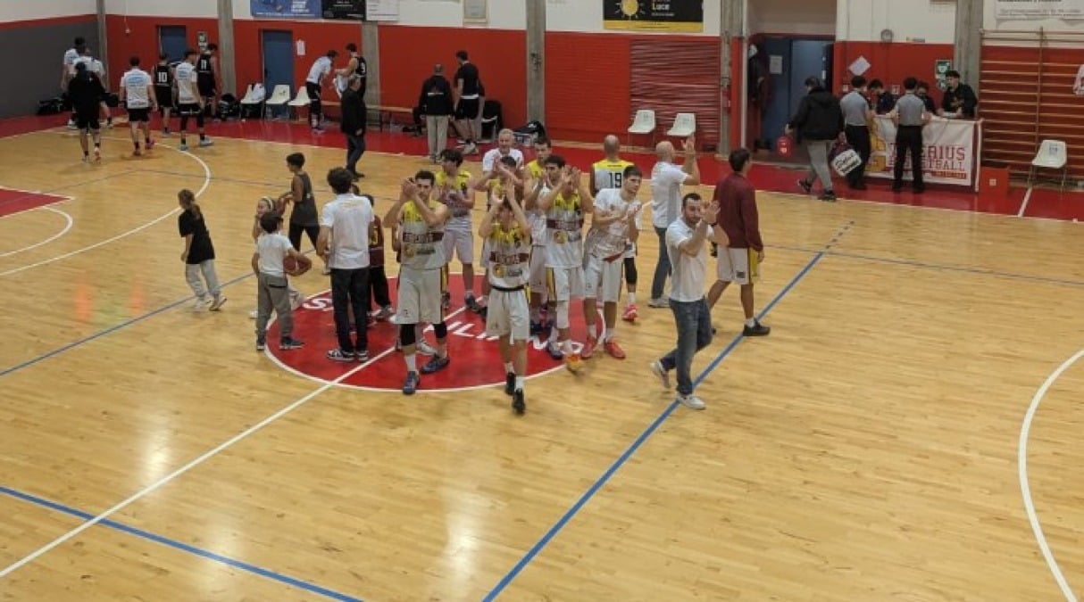 Basket DR1, SG Tiberius batte il Gaetano Scirea Basket 81-73 - L'esultanza SG Tiberius