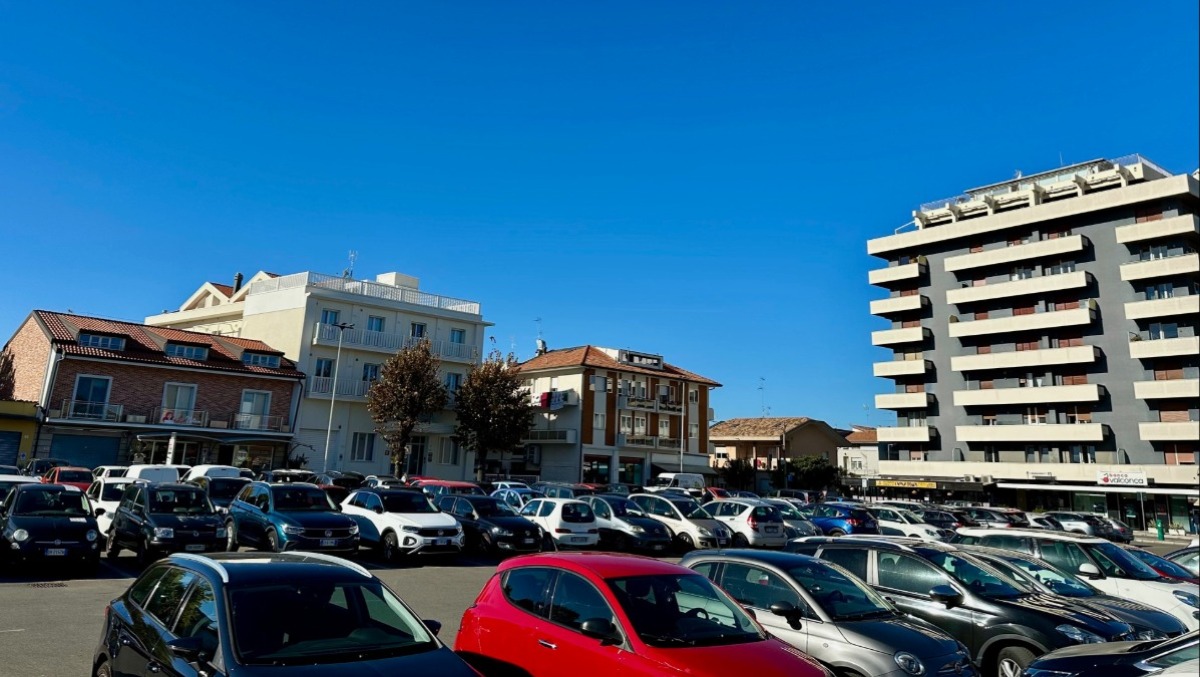 Nuove regole per la sosta a Riccione Paese: più accessibilità. Calano le tariffe - Piazza Unità, Riccione