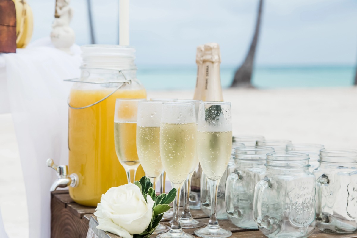 Organizzare un evento al mare: i consigli da seguire -