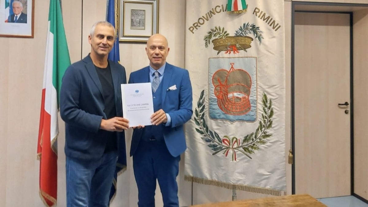 Chiude Brandina a Marina Centro: Zanzini dal sindaco, "Le nostre proposte per salvare il commercio" -