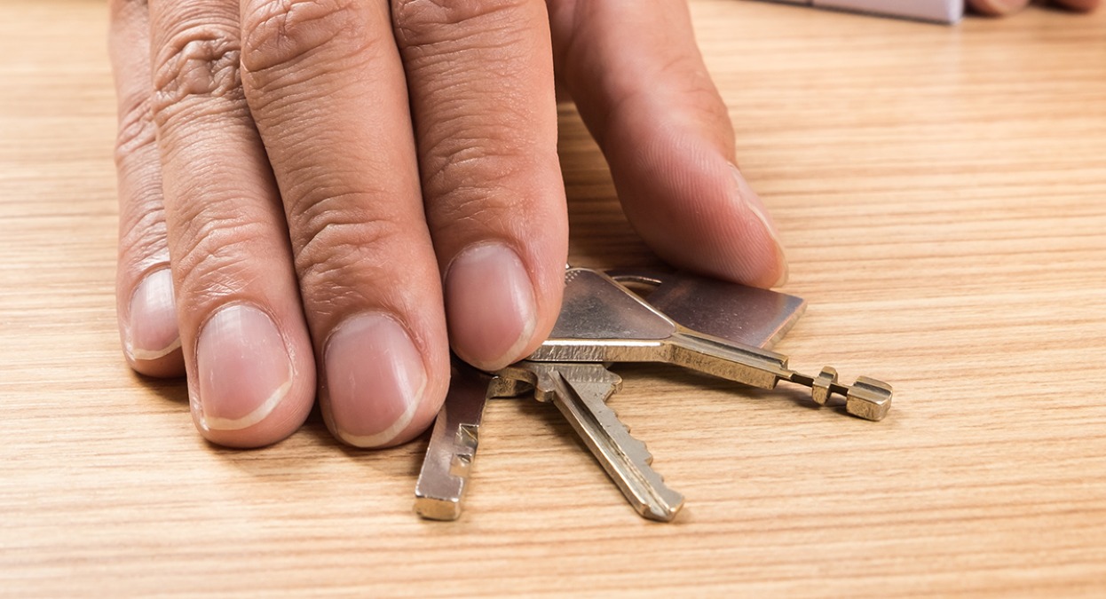 Stretta di Fratelli d’Italia sugli inquilini morosi: stop dopo due mensilità non pagate - 