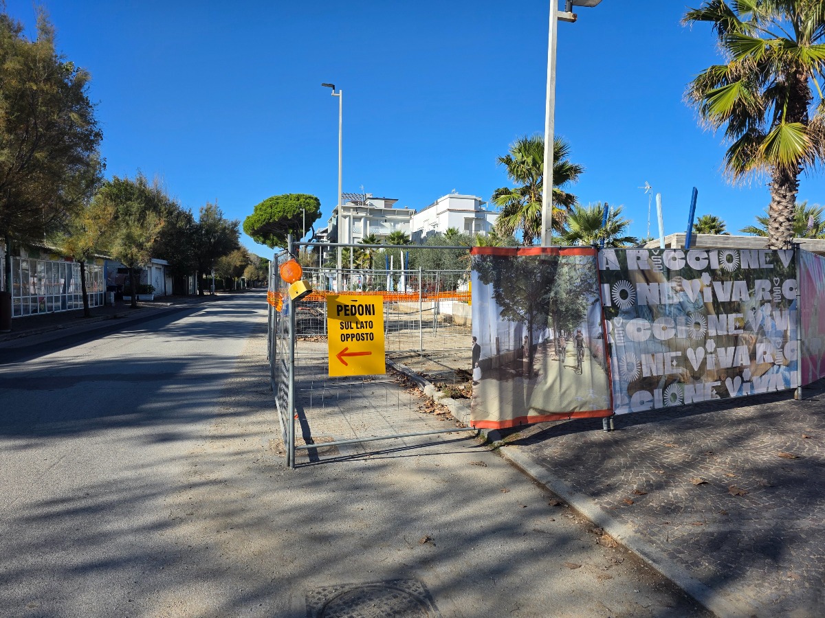 Il nuovo lungomare del Sole "restituisce Riccione a pedoni e ciclisti": lavori conclusi entro inizio 2027 - Cantiere del Lungomare del Sole di Riccione