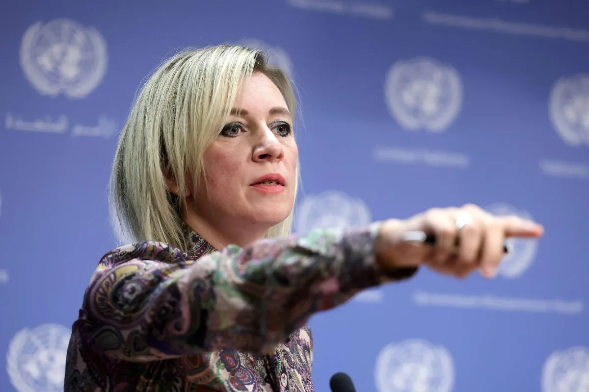 Ue inasprisce regole sui visti per i russi, la Zakharova: "Preferiscono i migranti illegali ai turisti" - Maria Zakharova PH Adkronos