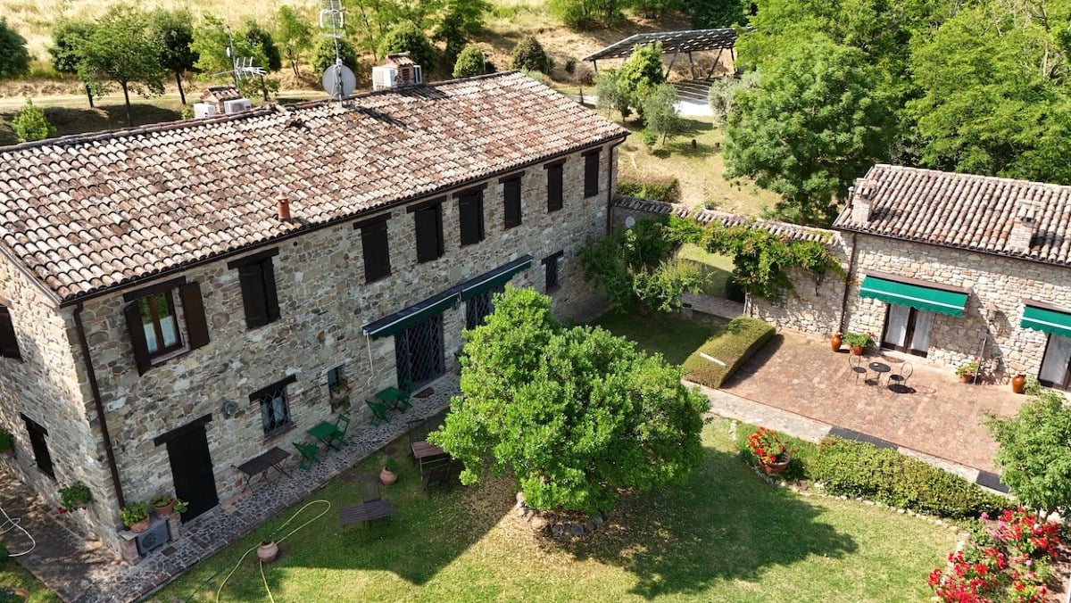 In vendita "I quattro passeri", dimora storica di Roncofreddo - 