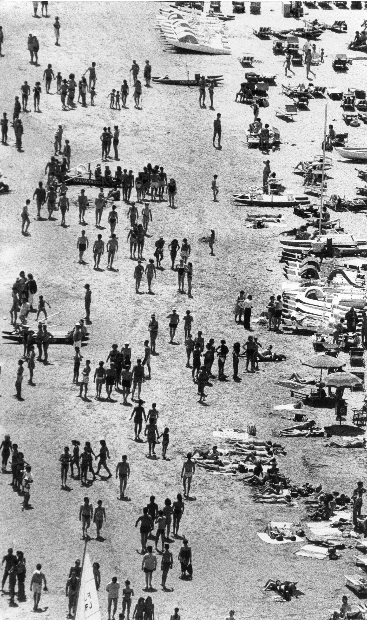 Rimini vince il Bando “Strategia Fotografia 2025”: 116.000 euro per l'archivio Bove, che documenta gli ultimi 50 anni della città - 