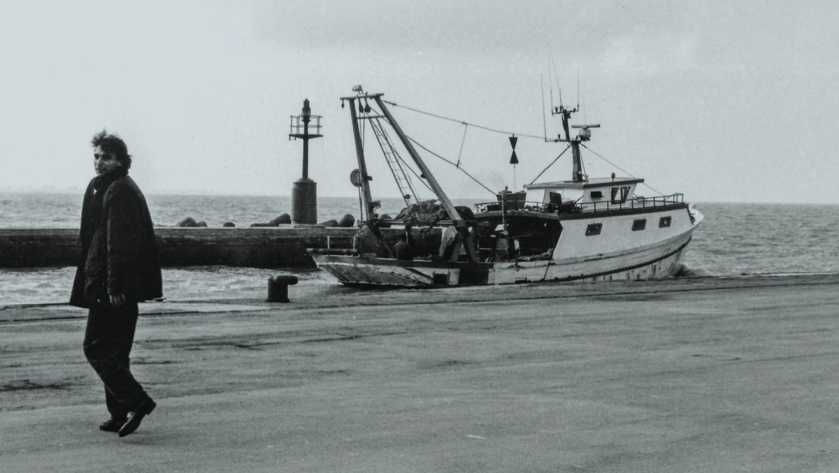 “Il granchio nudo”: il documentario che celebra lo sguardo poetico di Marco Pesaresi - 