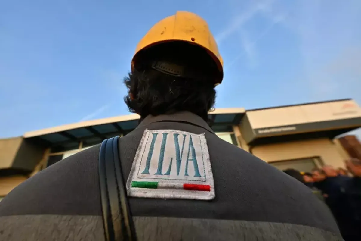 Ex Ilva, sindacati all’attacco: “Non abbiamo lasciato noi il tavolo. Quello di Urso è un tradimento” - PH ANSA