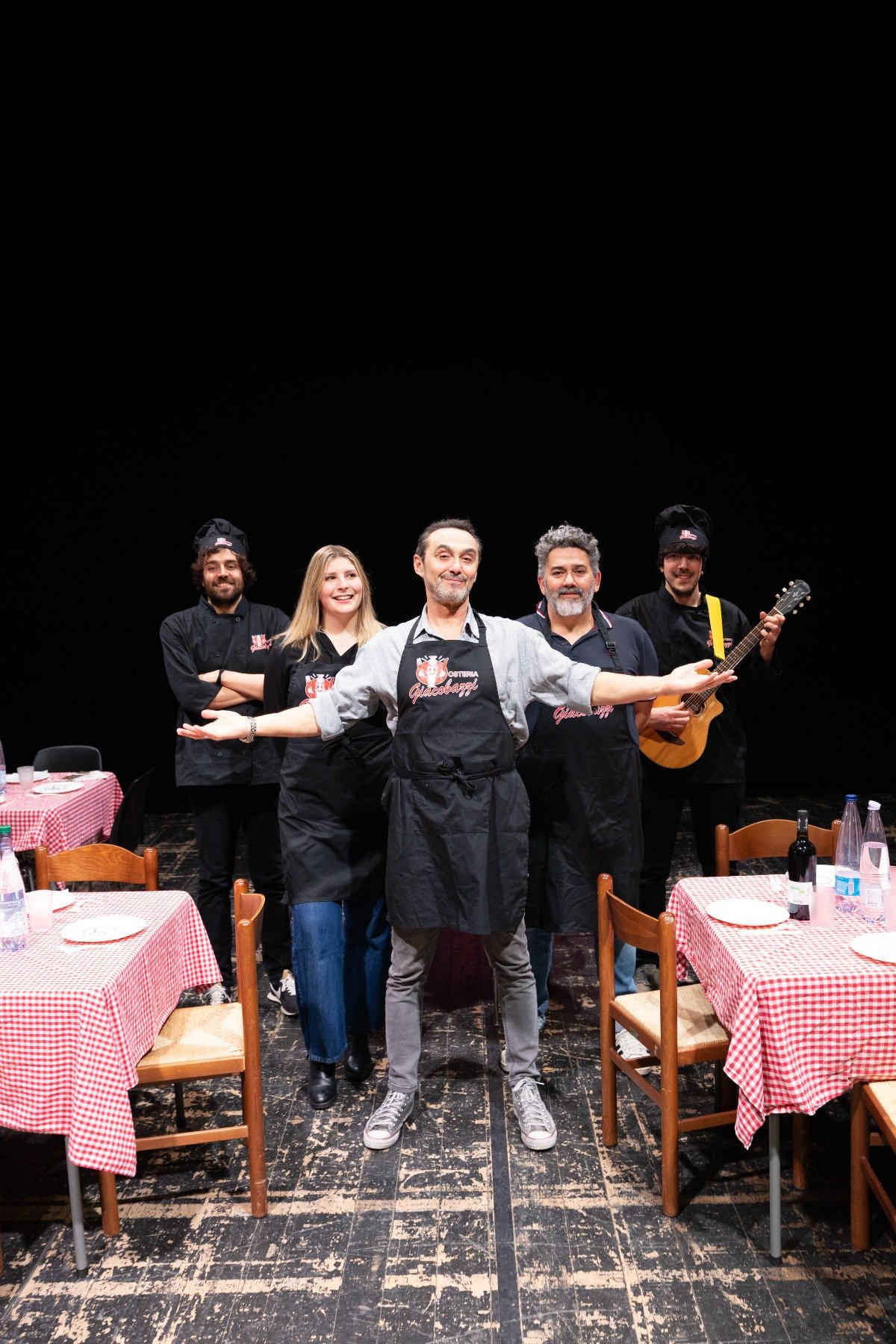 Il palco del Teatro di San Marino si trasforma in un’osteria con Giacobazzi - 