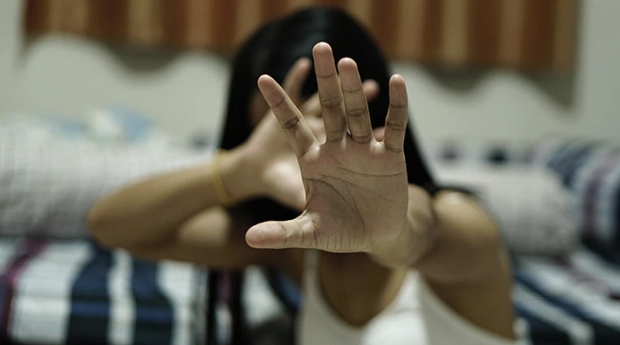 Cena col figlio "troppo costosa", moglie aggredita nel sonno dal marito: l'uomo a processo - Violenza sulle donne PH REPERTORIO