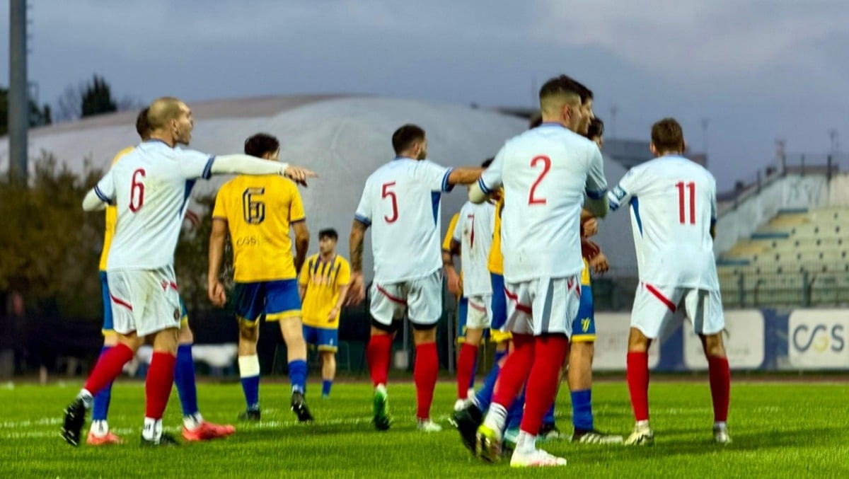 Vitucci e l'ex Rimini Ciavatta rialzano lo Young Santarcangelo: Comacchiese battuta 2-1 - 