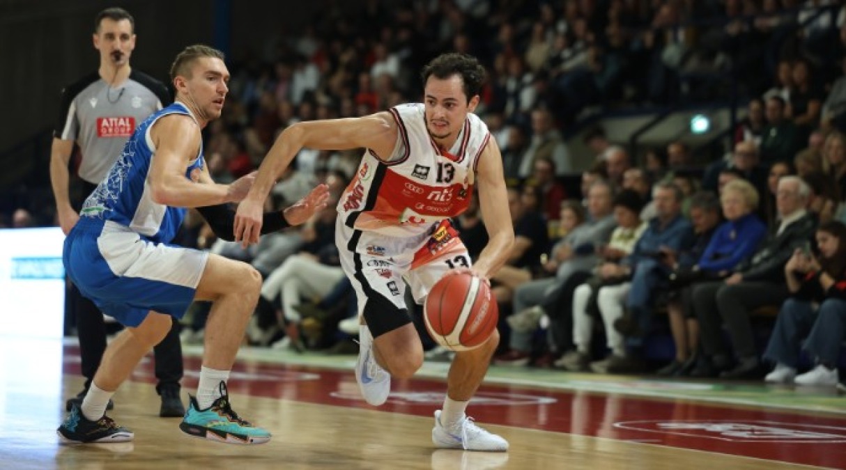 Basket A2, Dole senza problemi contro Ruvo di Puglia (84-58) - Foto Nicola De Luigi