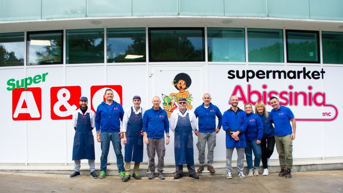 Riccione, lo storico supermarket di quartiere si rifà il look ed è pronto a riaprire - 