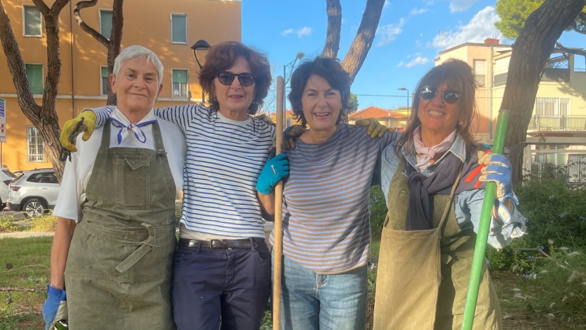 Le donne che fanno fiorire Rimini: dieci anni di Giardiniere Civiche - 