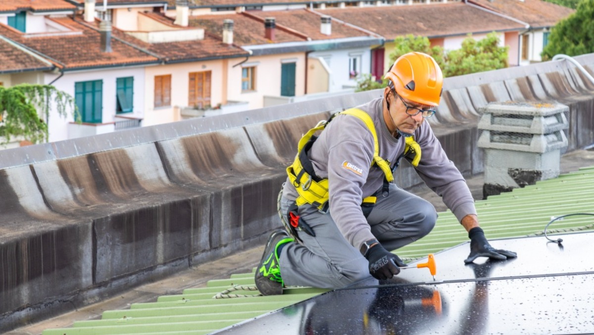 Anche a Rimini riparte l’iniziativa Ikea: un albero di Natale per sostenere il fotovoltaico sociale - 