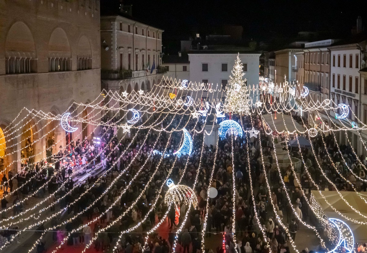 Il meteo "guasta" i programmi: a Rimini slitta di 24 ore accensione luci e camminata anti violenza - 