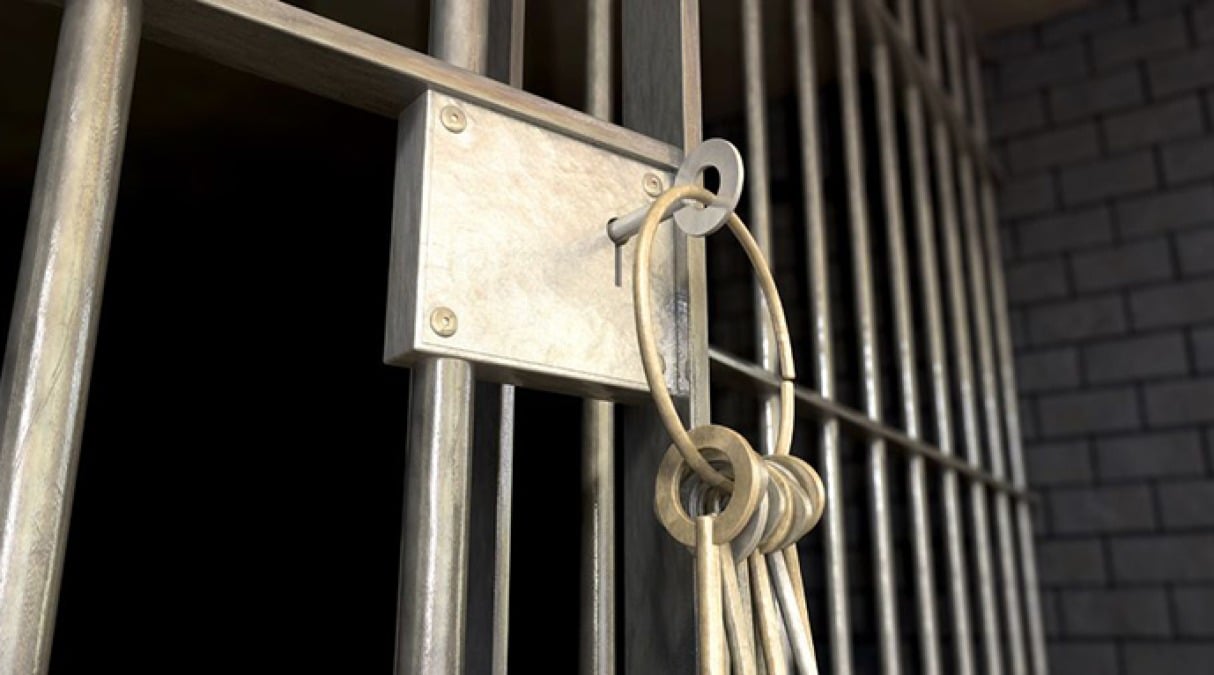 Tragedia nel carcere di Como: un detenuto di 24 anni si toglie la vita dopo la sommossa - 