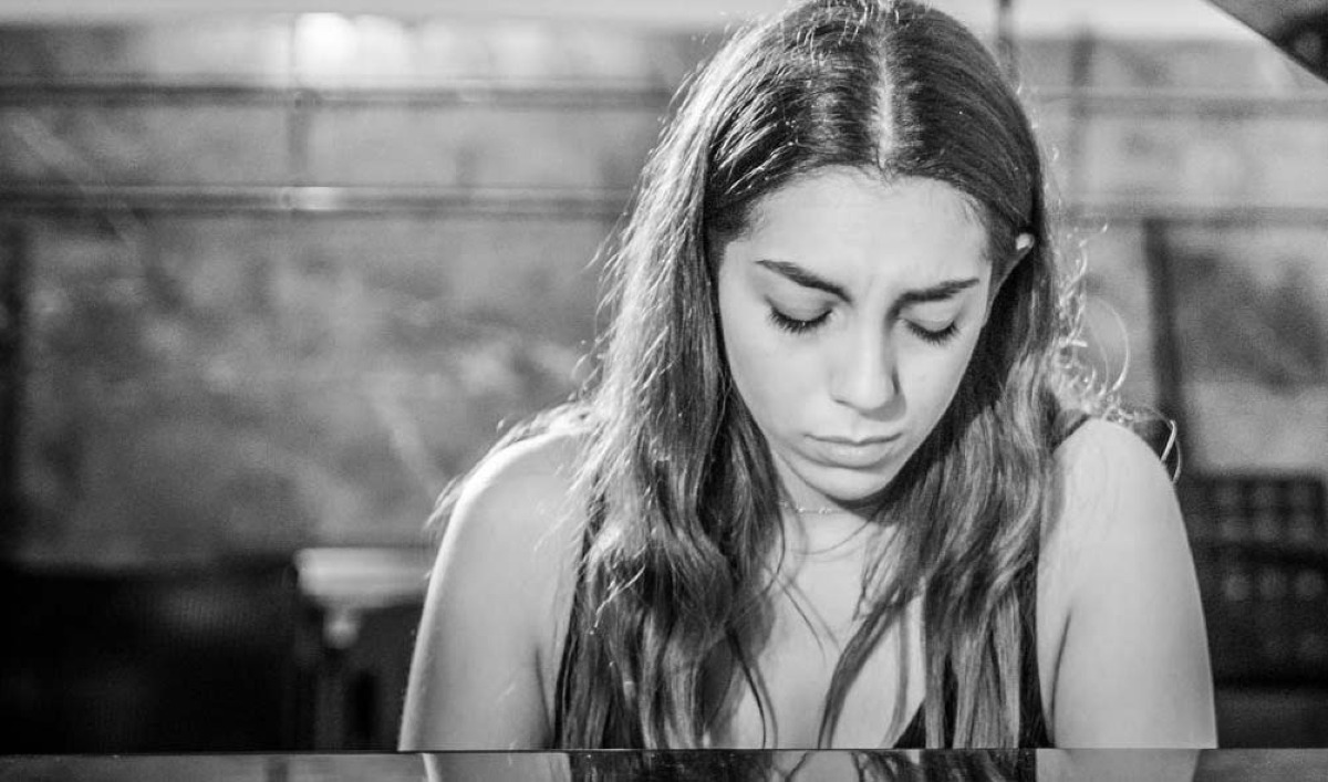 Sara De Santis: la talentuosa e giovane pianista in concerto a San Leo - Sara De Santis