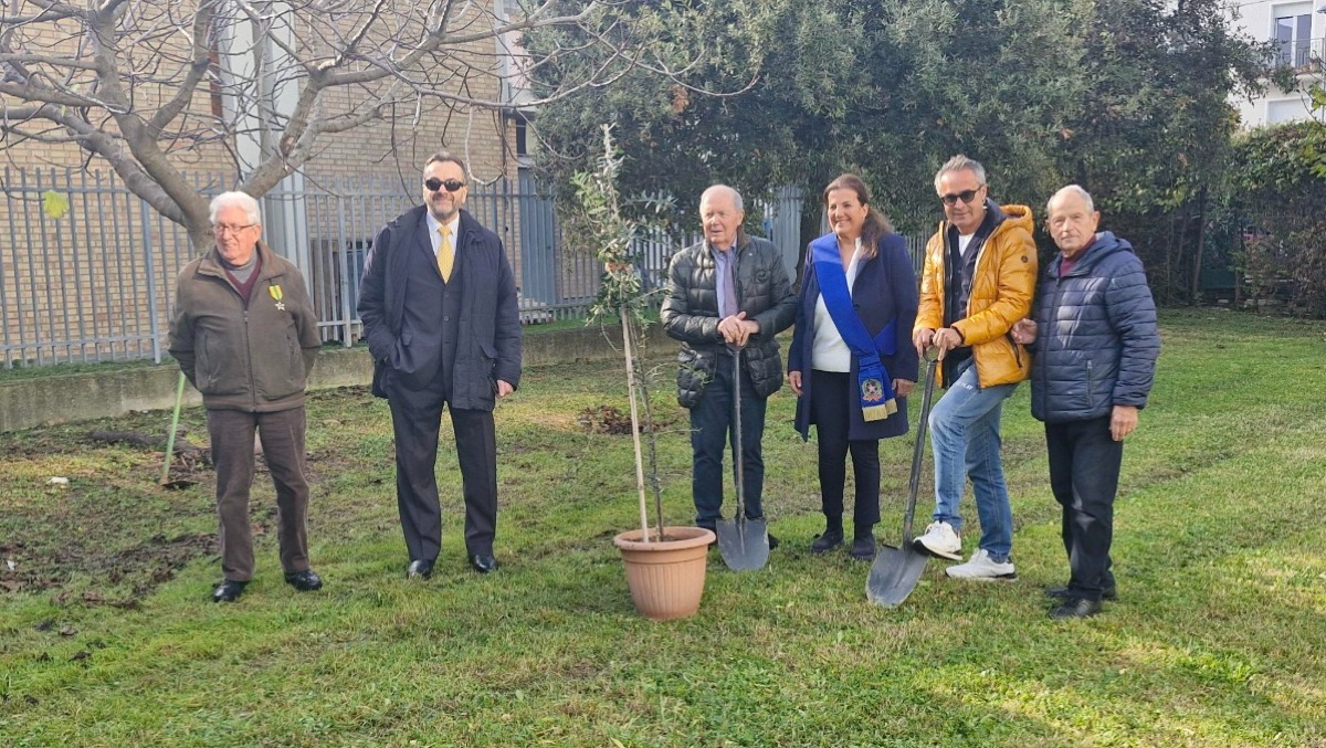 Anche Misano celebra la giornata dell'albero con i bambini e bambine delle scuole - 