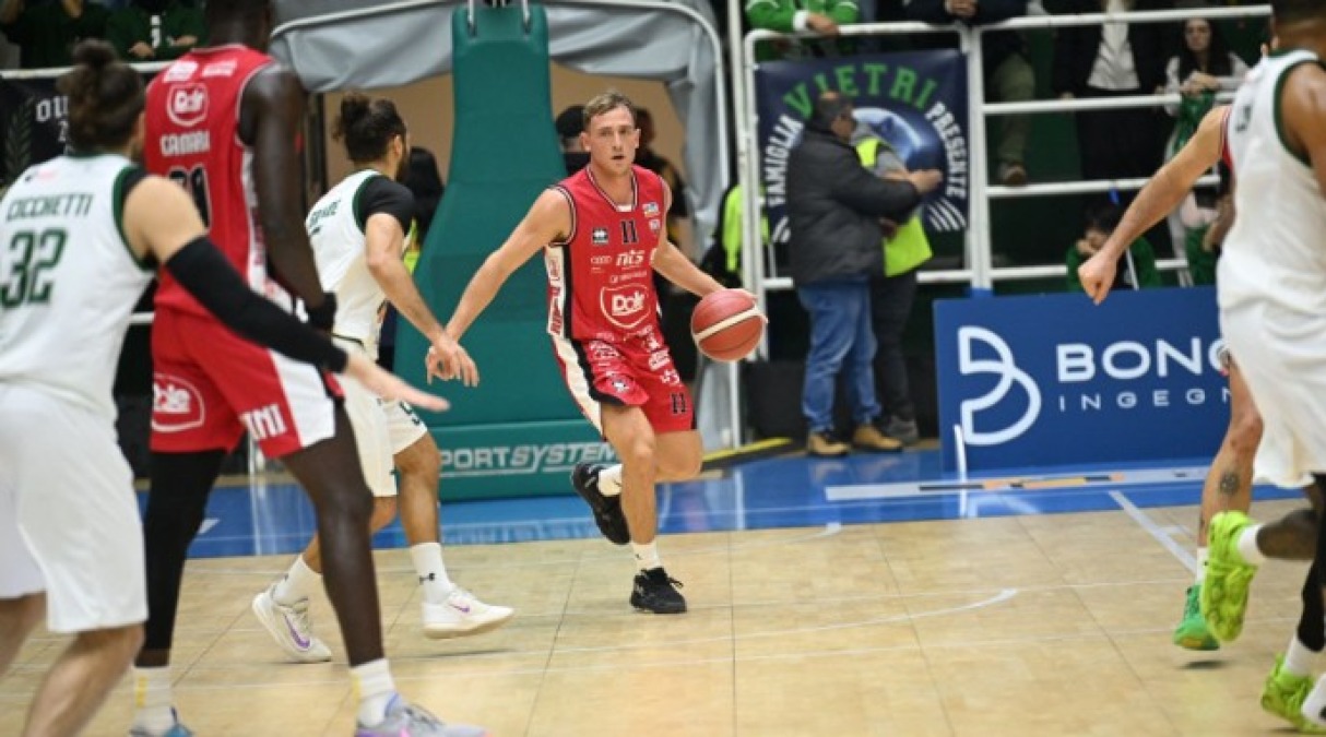 Basket A2: Avellino in Grande, Dole ko nel finale (87-78) - Una fase del match (foto Avellino Basket)